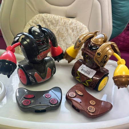 Lot de 2 robots télécommandés