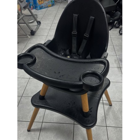 Chaise haute transformable en bureau