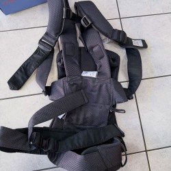 Porte bébé physiologique BABYBJORN