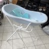 Baignoire bleue sur pied