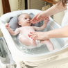 Baignoire pliante sur pied et ses accessoires